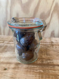 Labay Market: Nutmeg